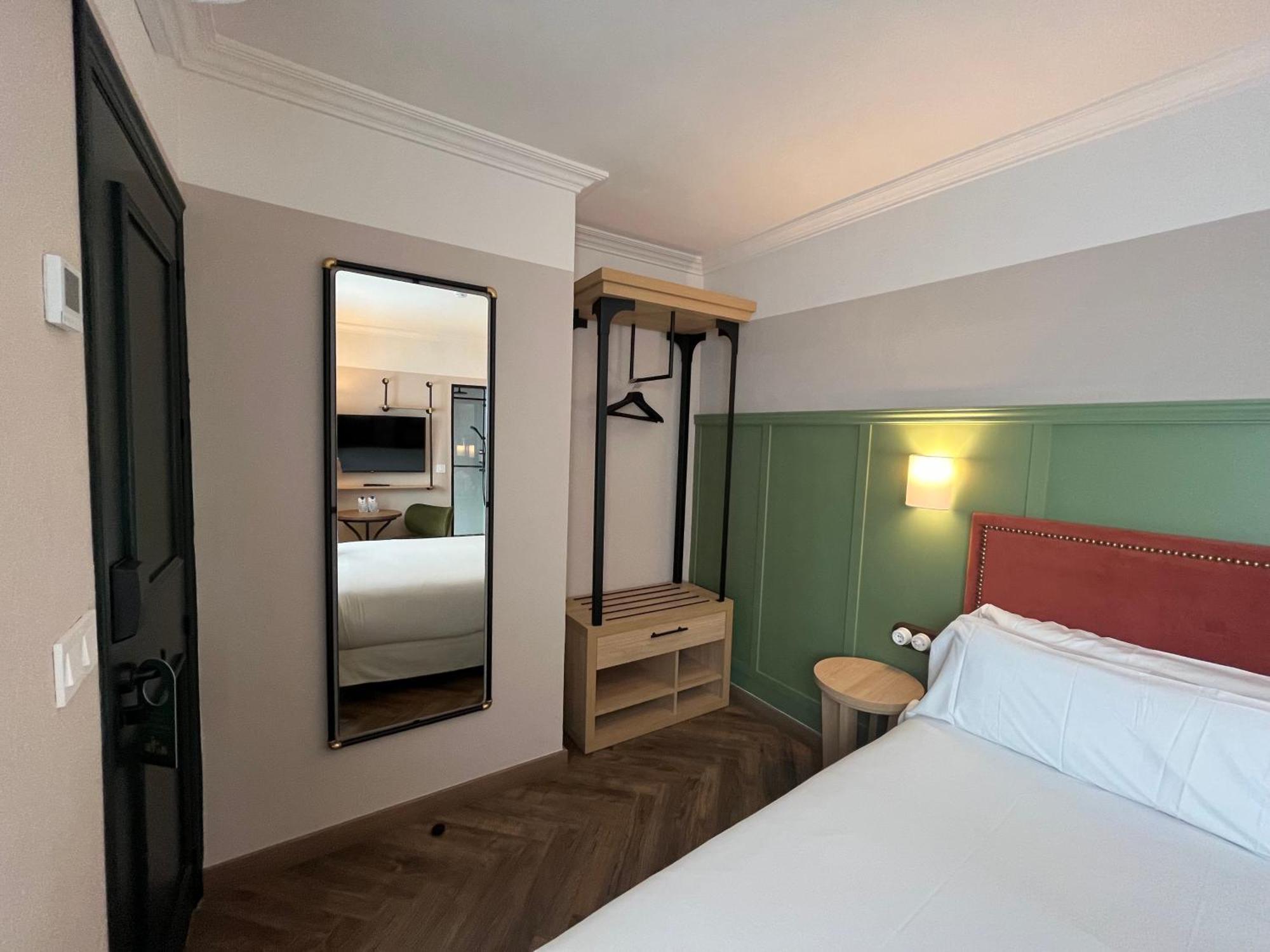 The Honest Hotel & Apartments Sevilla Kültér fotó